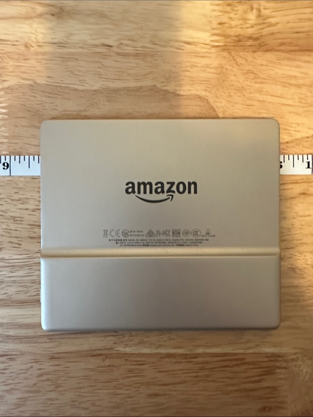 Amazon Paperwhite Kindle Oasis Slate Black & Bronze e-Reader - Picture 2 of 2